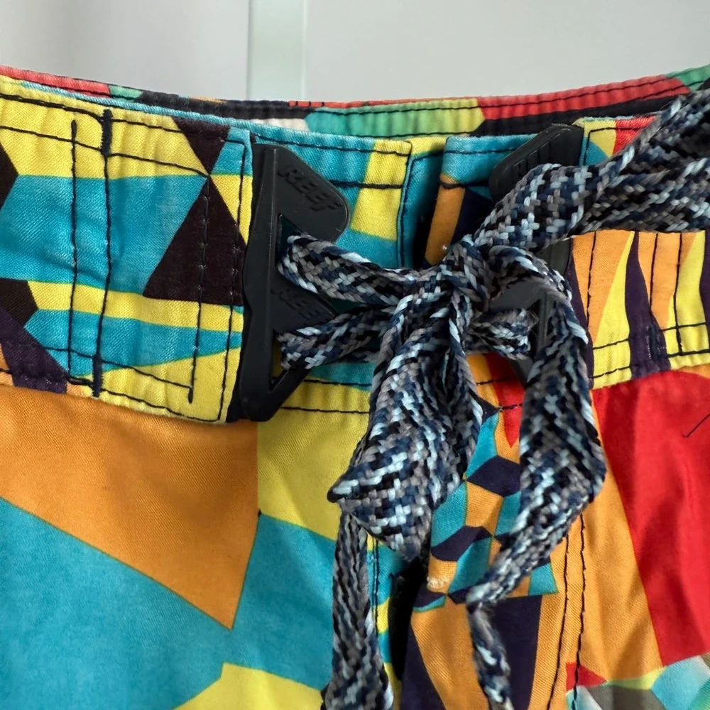 Reef Board Shorts Swim Trunks Geometric Multicolor Mens Size‎ 32